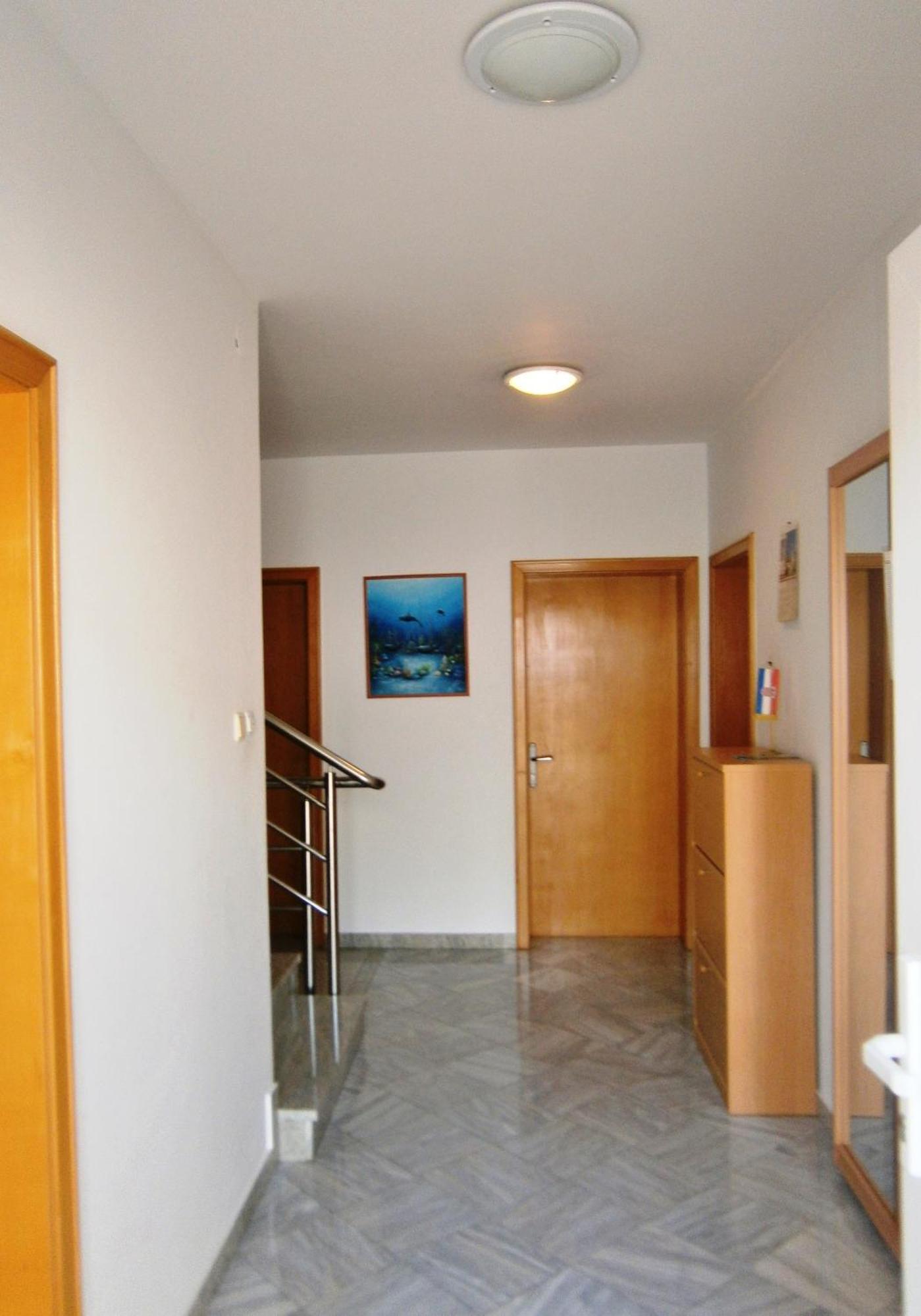 Sun House Apartments Bol Exterior foto